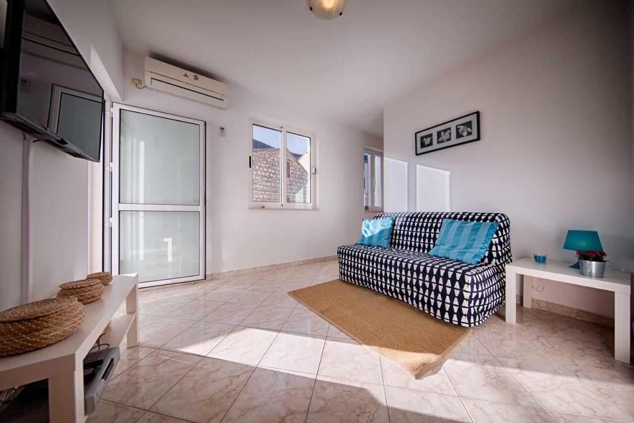 Apartments Marinkovic Komiža Zewnętrze zdjęcie