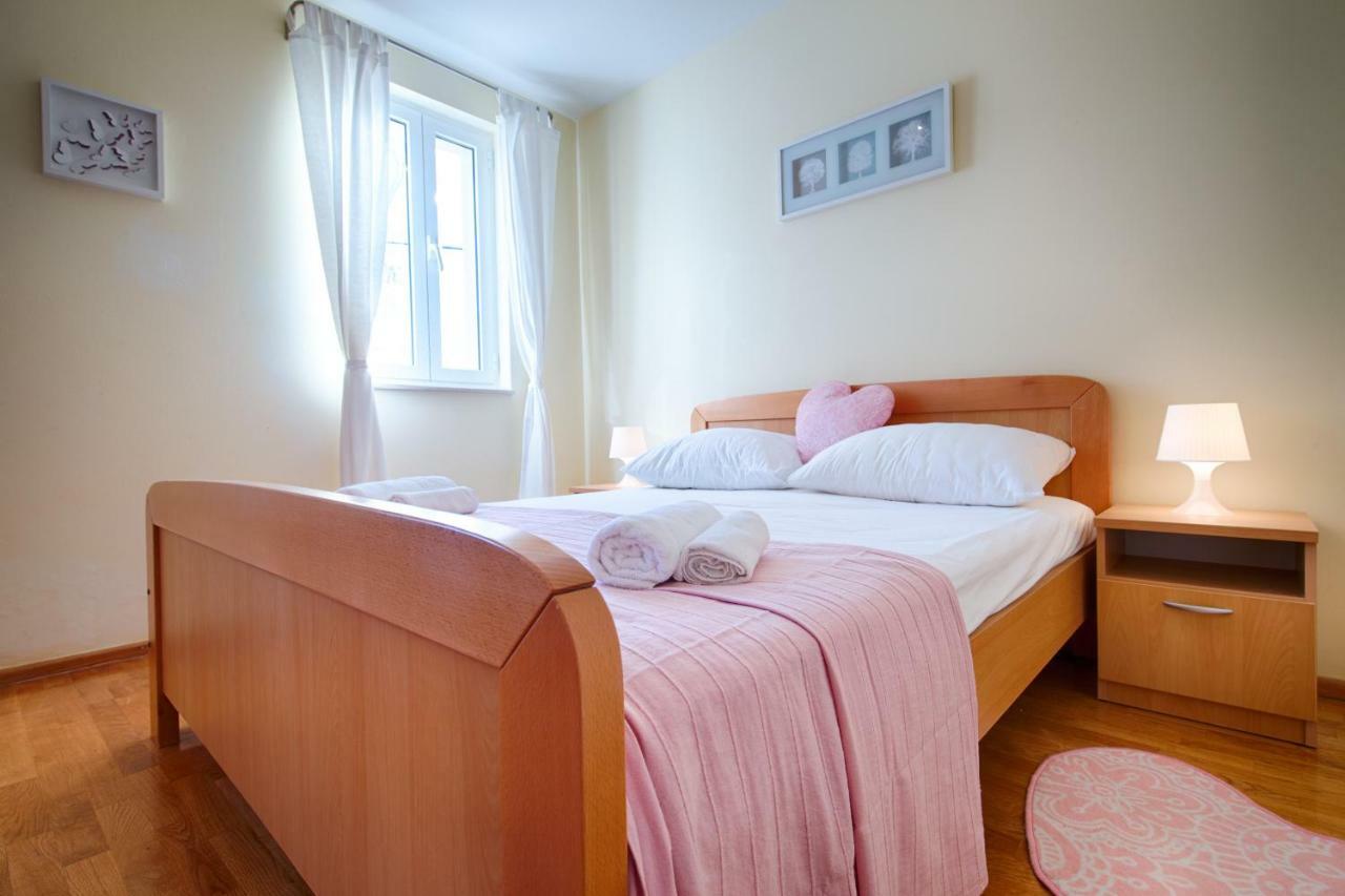 Apartments Marinkovic Komiža Zewnętrze zdjęcie