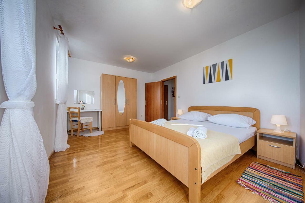 Apartments Marinkovic Komiža Zewnętrze zdjęcie